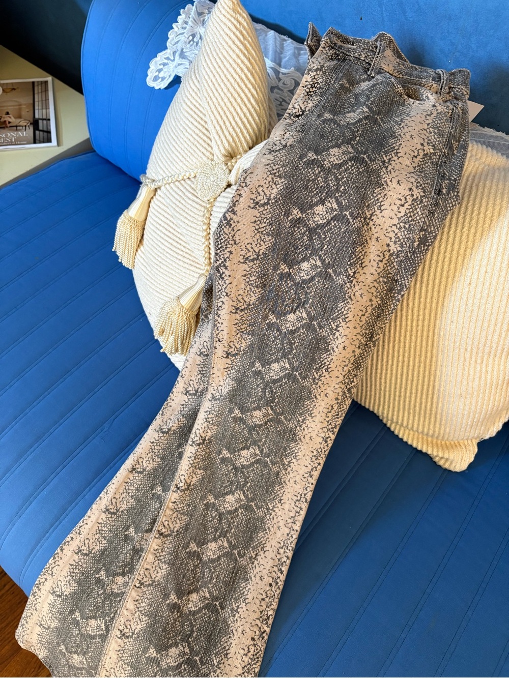 Reptile Pattern - Neutral Brown & Gray
